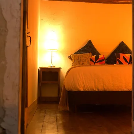 Séjour chez l'habitant La Demeure de Camille *